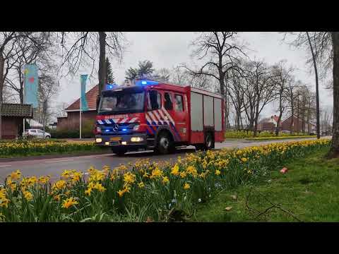 Brandweer Losser met spoed naar een melding in Gronau.
