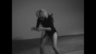 Watch Miya Folick Oceans video