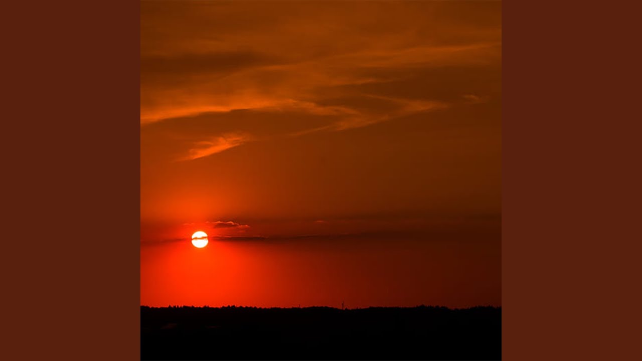 Evening auf YouTube ansehen Evening auf YouTube ansehen