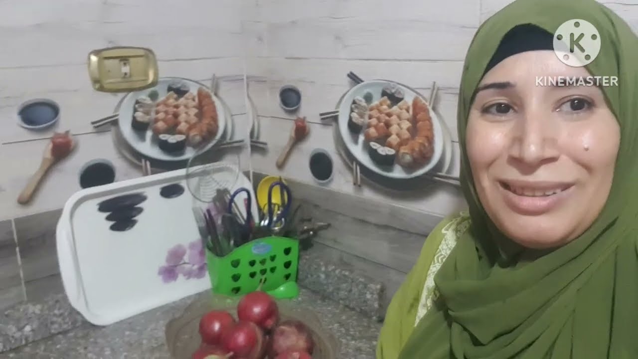 طريقة  تقشير الرمان مع ام جودي وشوفوا حماده جبلنا ايه!!!!!!!!!