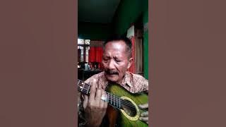 Bapak Bapak Nyari pake Gitar Alus Banget Laguya Petikannya Mantap