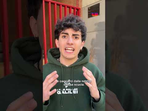 Video «Valditara fuori dalla nostra scuola», Il Ministro dell’Istruzione contestato dagli studenti