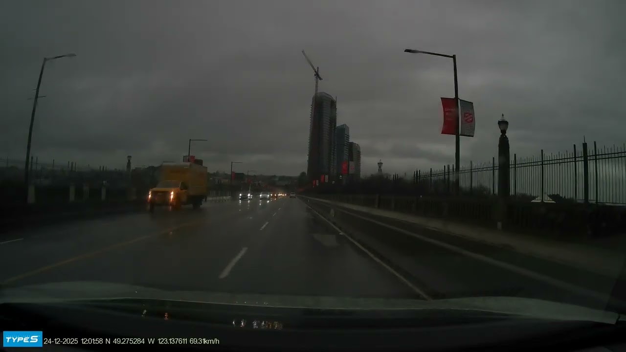 10-Minute Rainy Drive from Stanley Park to North Vancouver | Lions Gate Bridge POV
