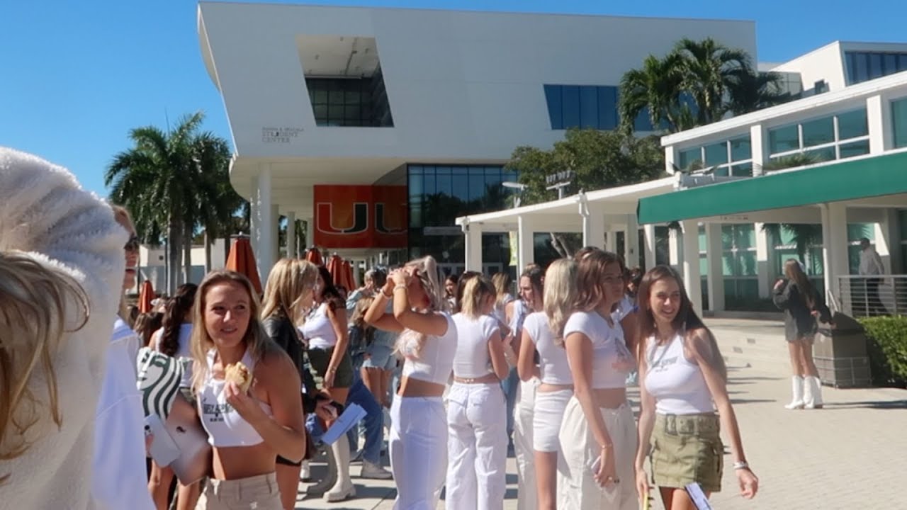 sorority bid day at the university of miami - YouTube