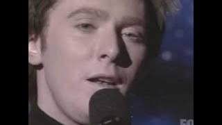 Clay Aiken Performs Solitaire on American Idol 3