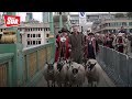 Damian Lewis herds sheep across Southwark Bridge