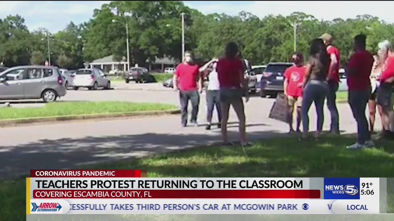 Teachers protest returning to the classroom - YouTube