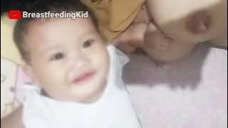 menyusui anaknya yang lagi bermain//bermain dan menyusui@wongdesotv5238