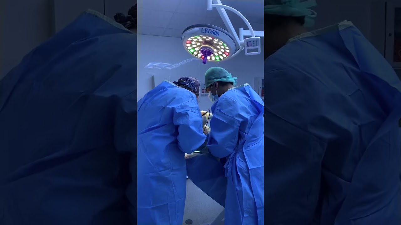 Eyelid Surgery with Chloe Elizabeth at Signature Clinic 