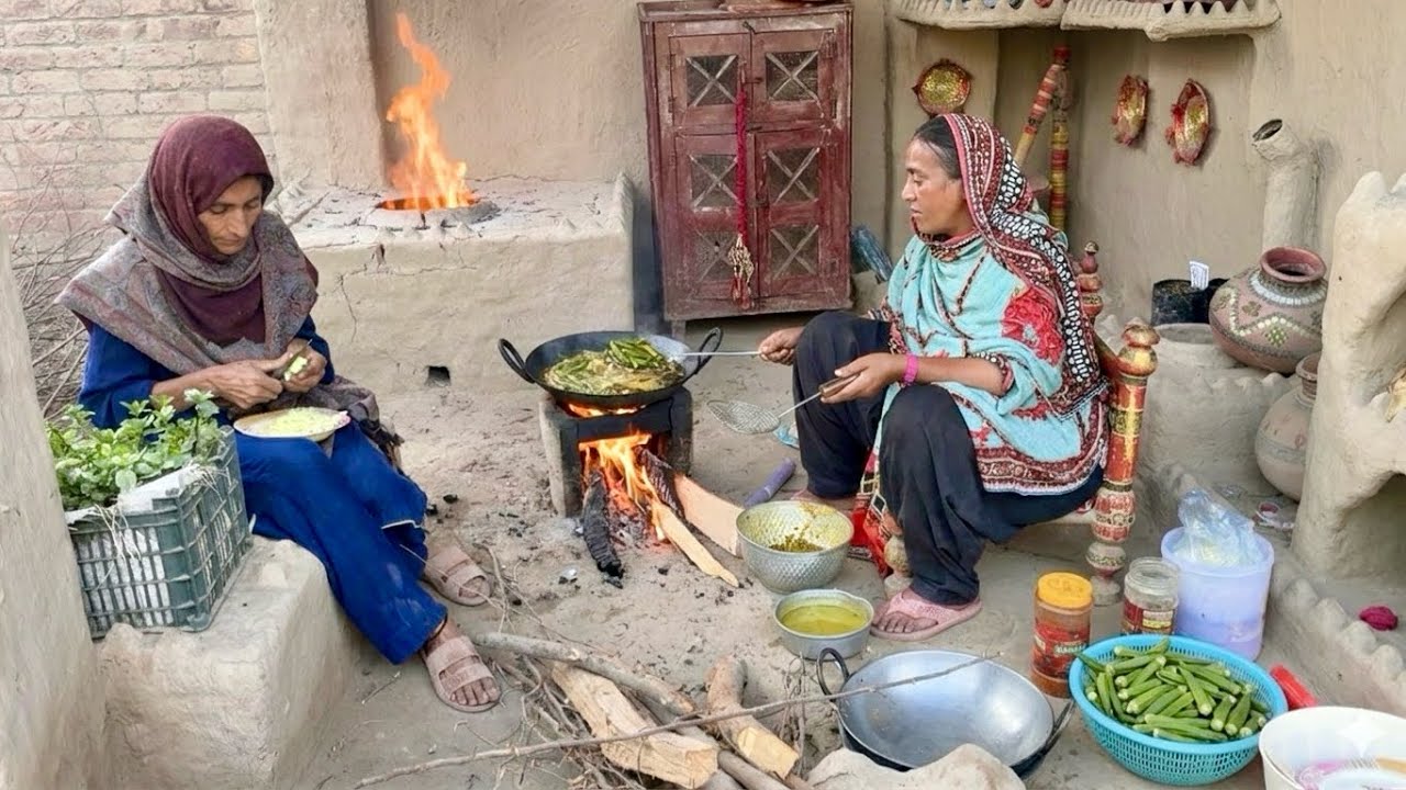 Village Mai Season Ki first fry Bhindi Banai | How to make Fry Bhindi | Village cooking 