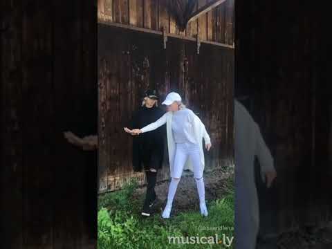 Musicaly Lisa and lena. | 