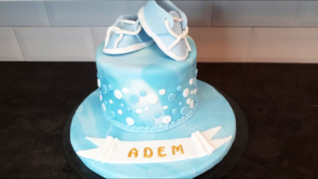 كيك المولود الجديد بنكهة البراليني \ Cake naissance gout praliné amande
