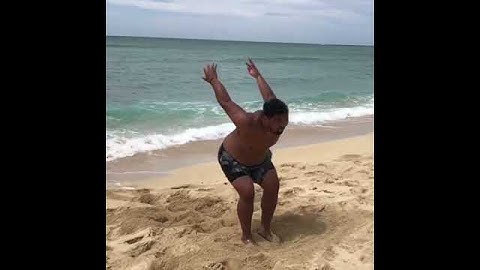 336-pound Wisconsin player can do a standing backflip
