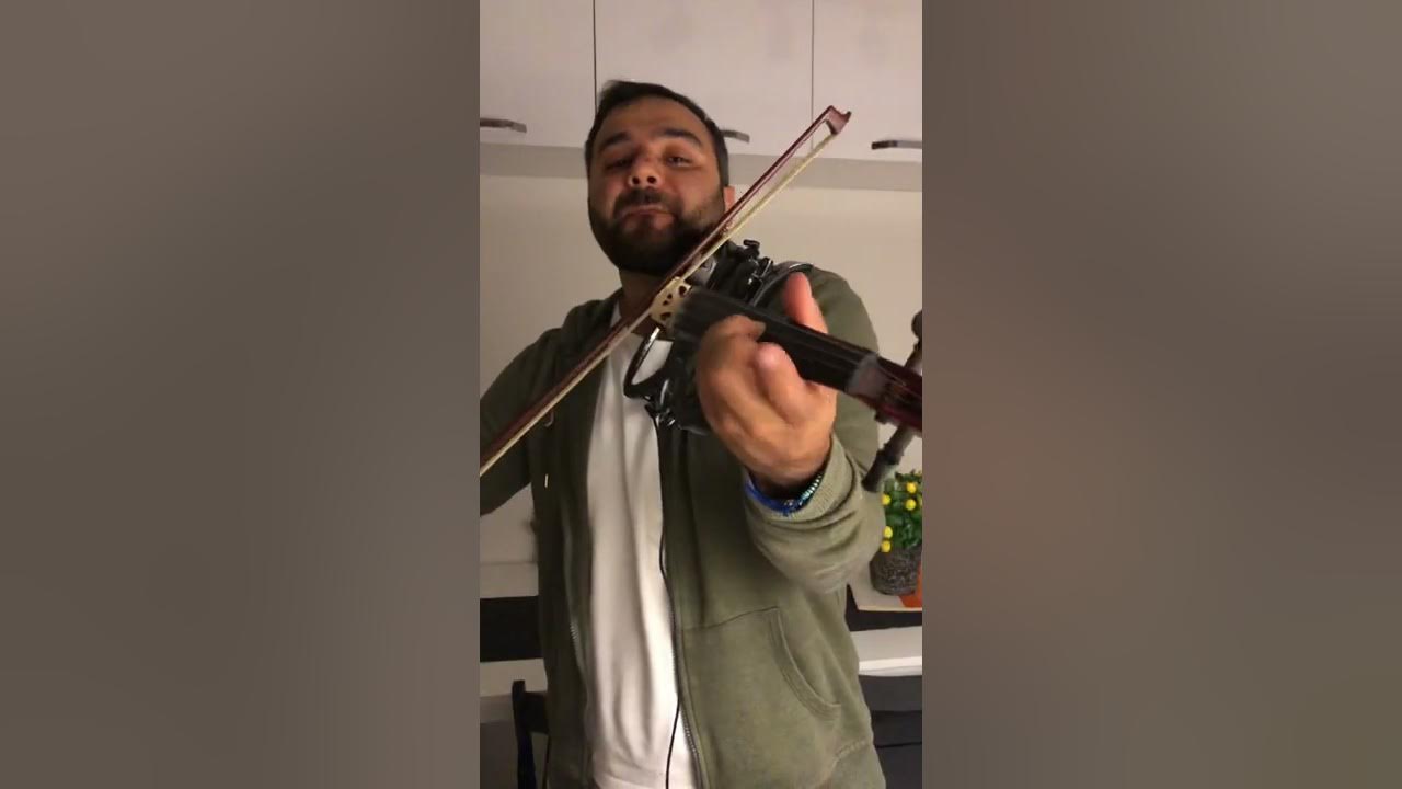 Bağlı Yay geçişleri için harika bir eser philippe sarde martini dry