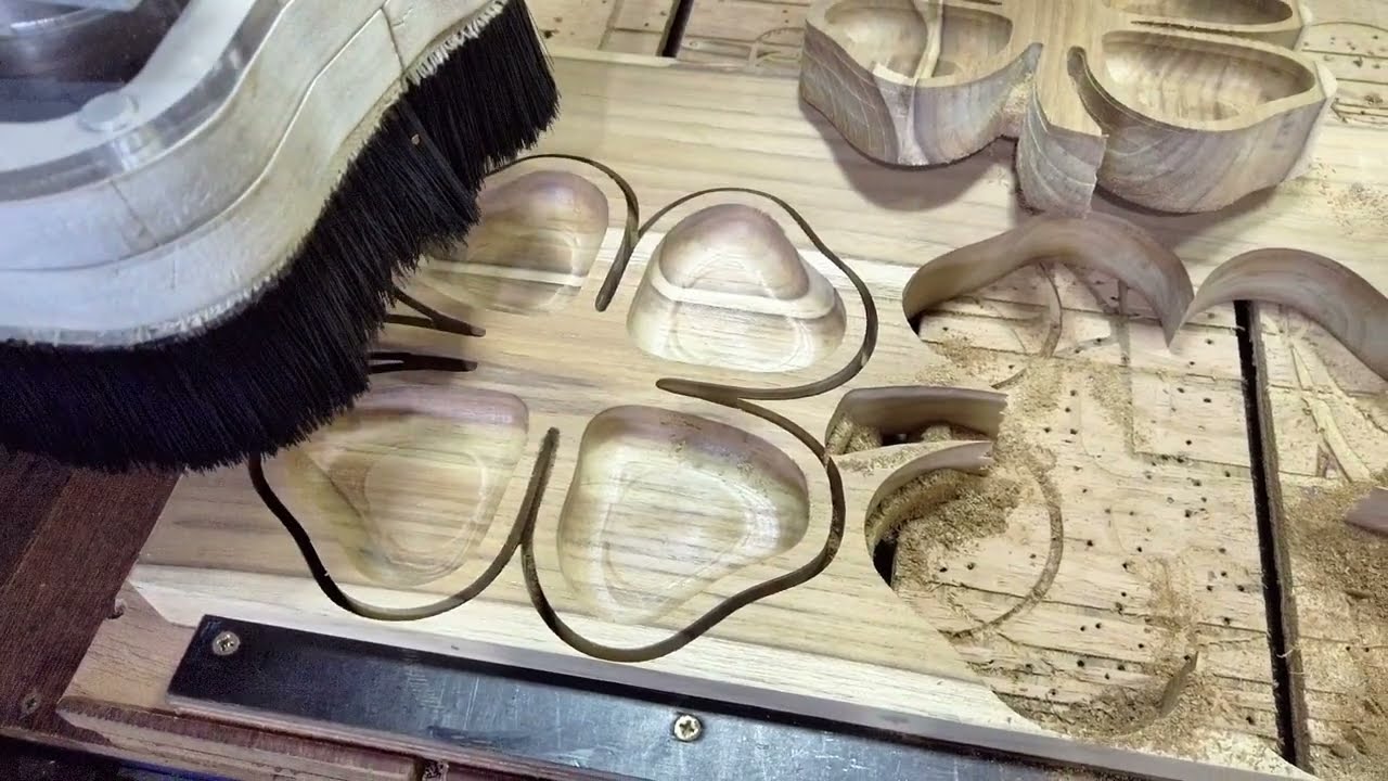 Produção na CNC Router Petisqueira