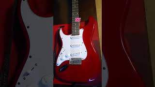 Here I present my red lefty strat.