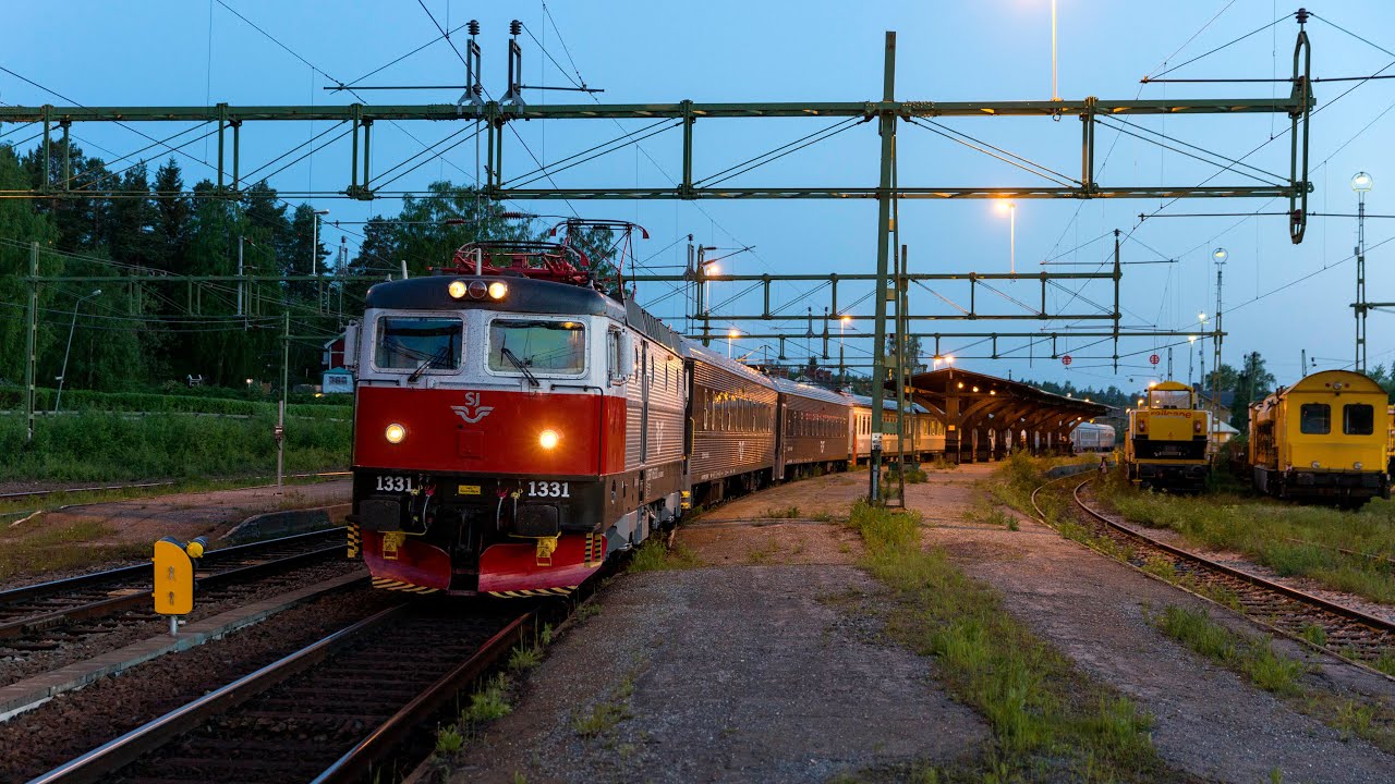 Försommarnatt på stambanan