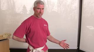 Physical Therapist Shows How To Keep Your Back Safe While Lifting Someone