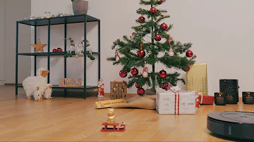Unter dem Weihnachtsbaum macht sich ein Roomba besonders gut, findet ihr nicht auch? 🎄🤖