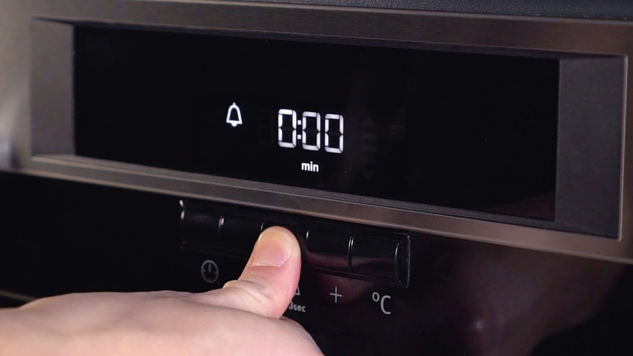 Set Your Oven Timer | AEG - YouTube