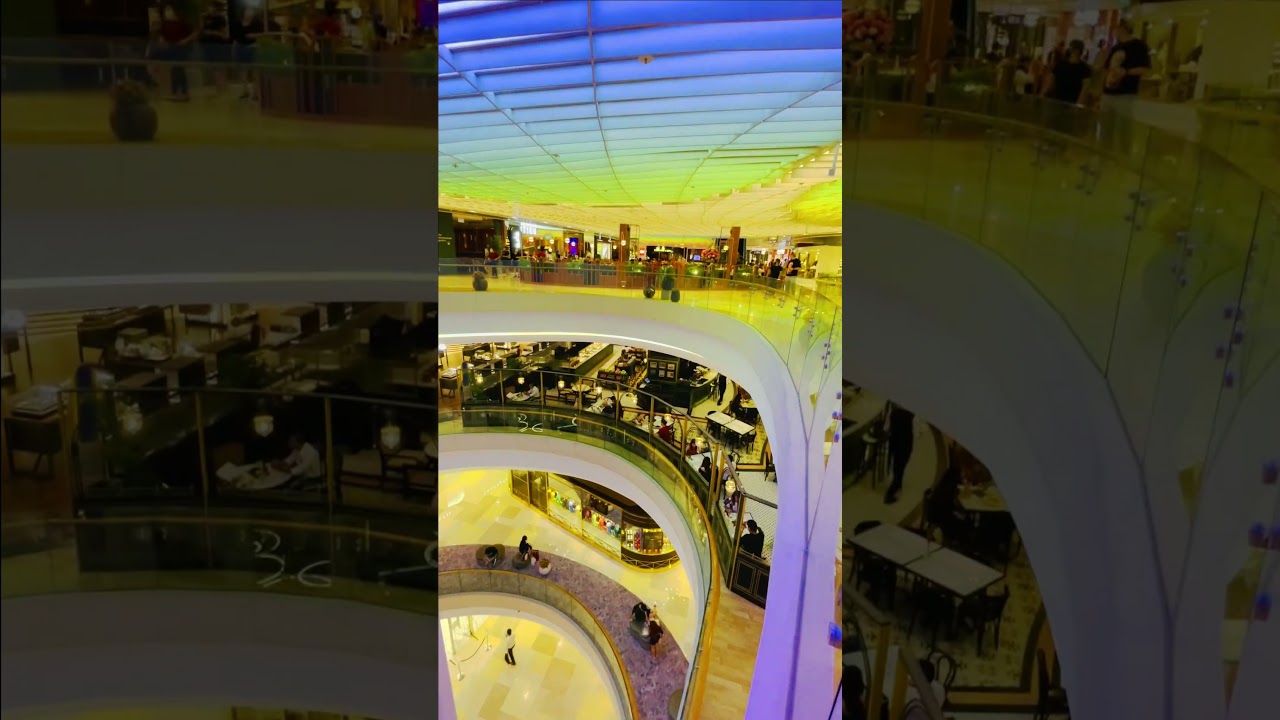 ION Orchard Shopping Mall Ceiling Lights 