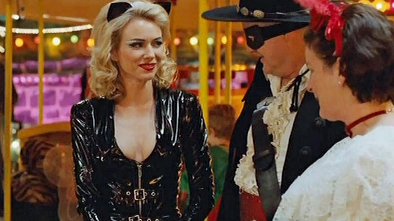 Naomi Watts, 'Undertaking Betty', PVC catsuit