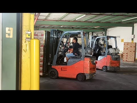 видео: Manager makes me leave the Dock for "Safety" Reasons