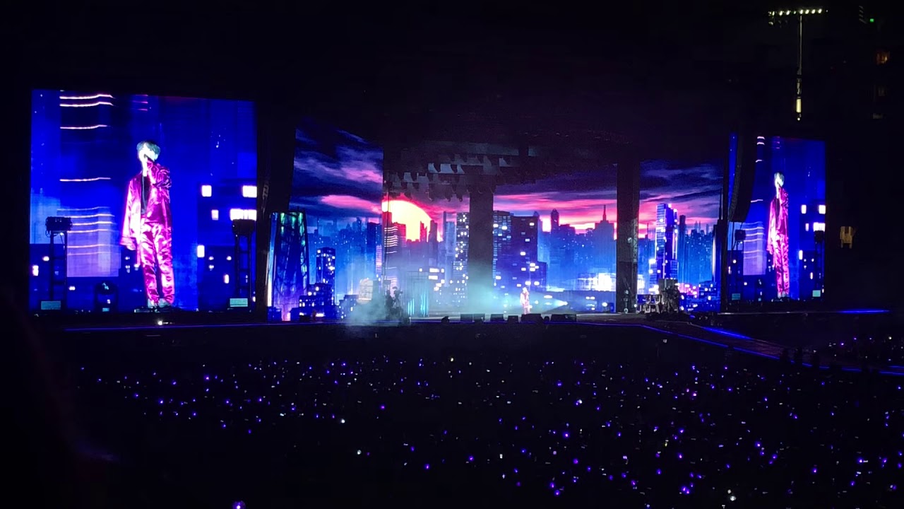 BTS - SUGA/JIN VCR AND SEESAW LIVE AT ROSE BOWL DAY 1