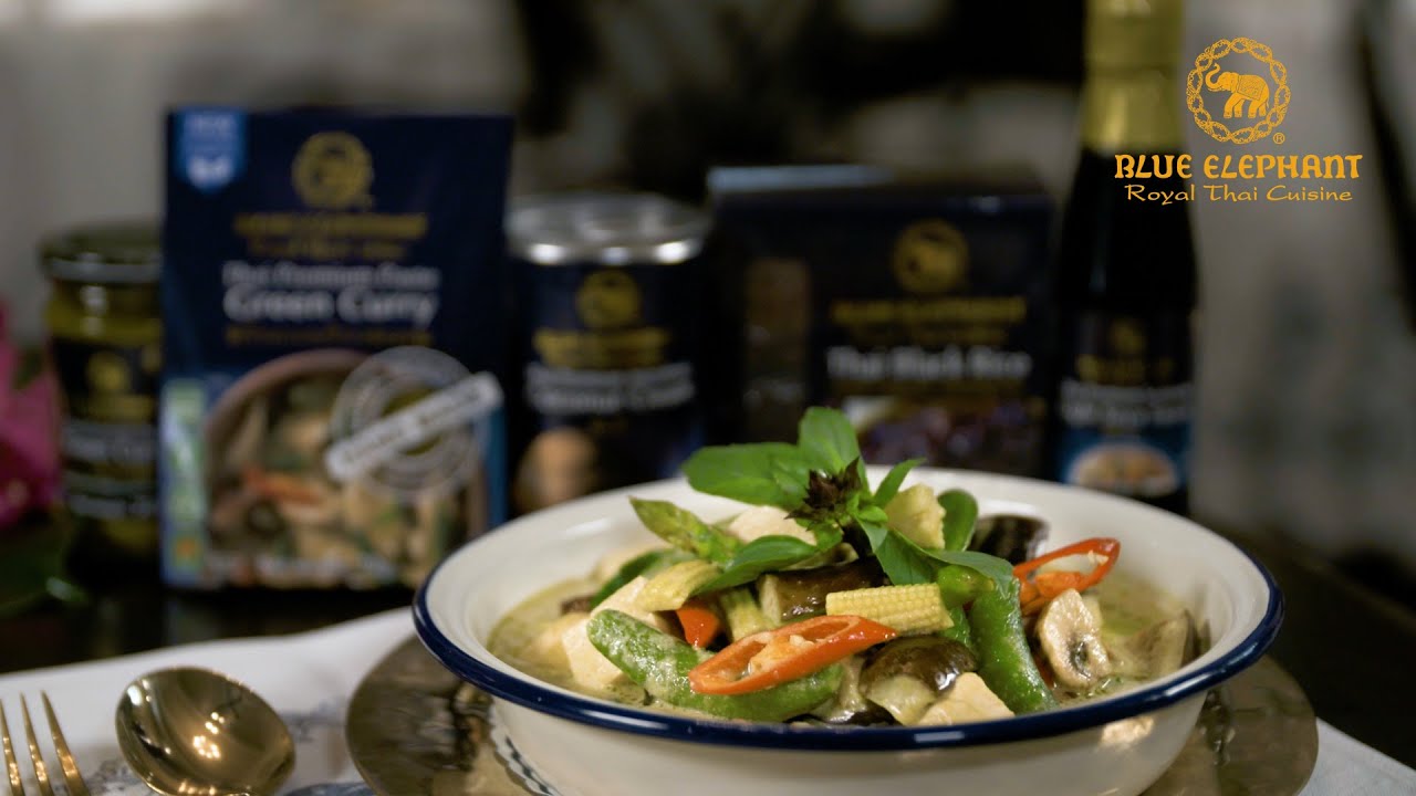 GARDEN GREEN CURRY (VEGAN) | Blue Elephant - Royal Thai Cuisine - YouTube