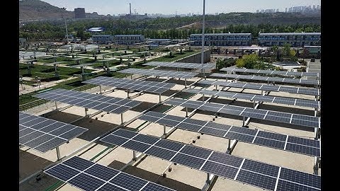 Flat single axis solar tracker