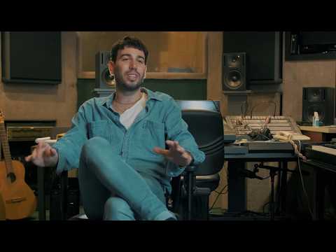 Conociendo Rusia - En la esquina de Cabildo y Juramento (Documental)