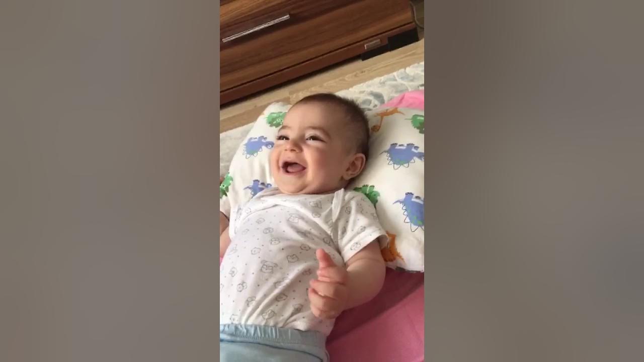 Gulmekle aglamak arasinda kalip gulmeyi secti - YouTube