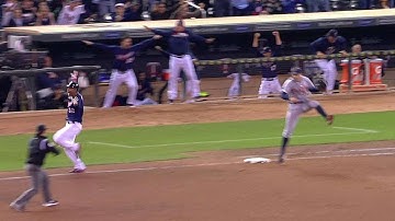 Hicks delivers with a walk-off infield hit