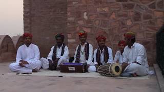 Rajasthani folk villager singer_singing kesariya balam live performances at jodhpur