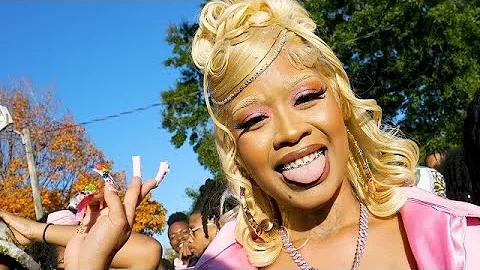 TiaCorine - Freaky T (Official Video) [prod. by Ho...