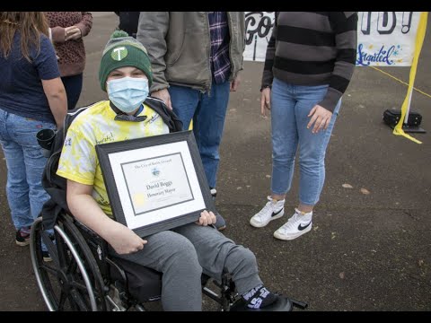 Daybreak Middle School celebrates student who beat cancer