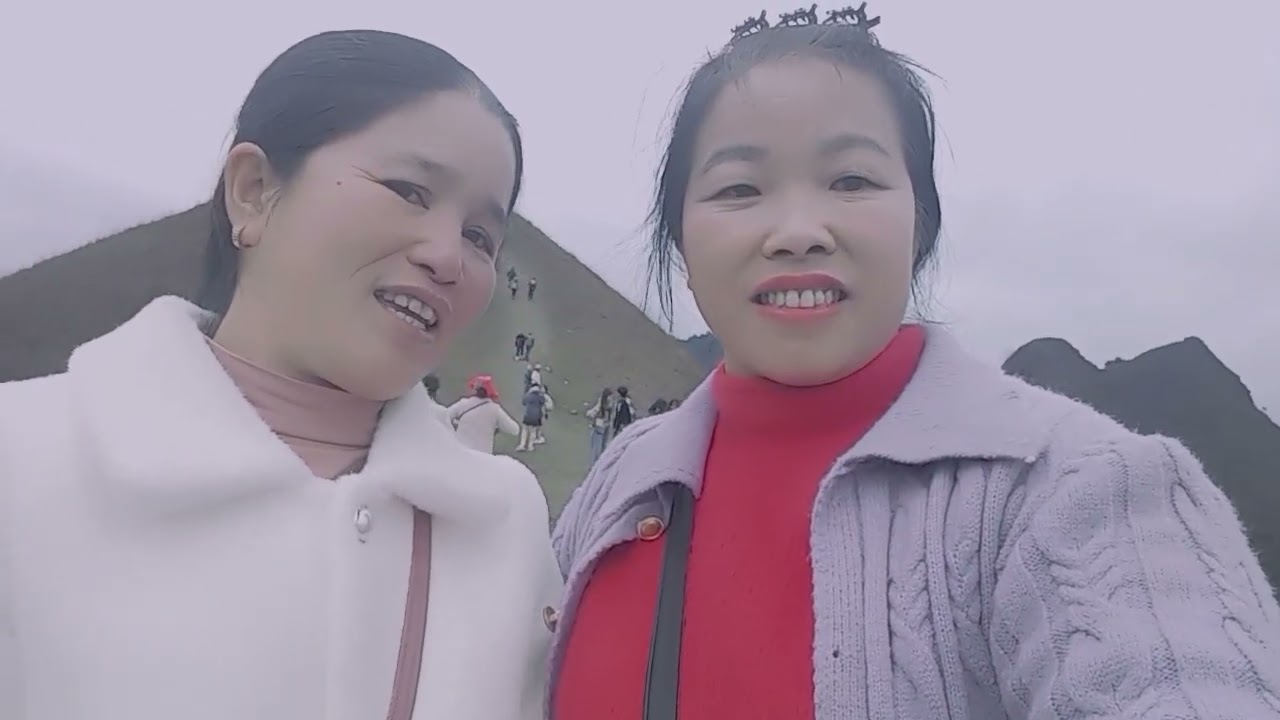 Đàm Nga & Hồng thơm đi đồi cỏ hát vui vẻ mời mọi người cùng nghe nhé 