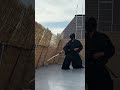 battojutsu 神速の抜刀術 逆刃刀の納刀をして手を痛めるサラリーマンjapanese sword katana