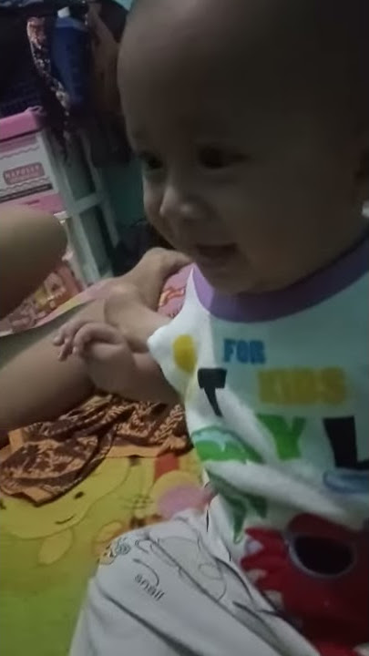 Ketika kenzi nyosor nyosor cium anteu yuli🤣🤣