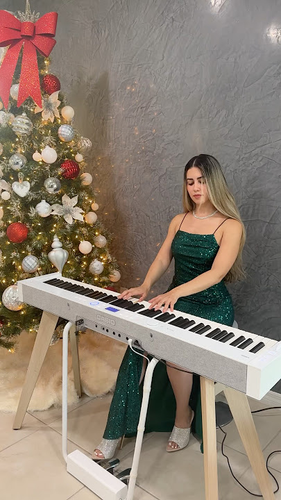 “O Holy Night” #christmas #christmaspianomusic #christmaspiano #casioprivia
