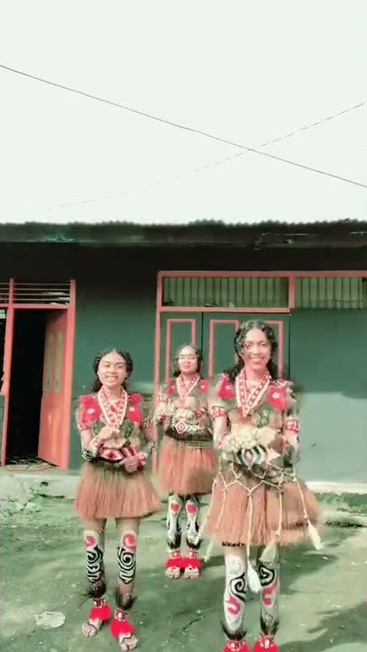 Komologe Melanesia - Goyang Tik-Tok