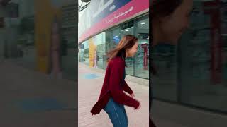 20 skips? = 1 mystery gift ? funny ropeskipping dubai challenge