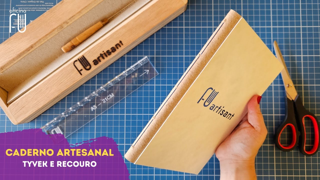 Caderno Artesanal com Papel Tyvek, Recouro Natural e Tecido Saphir