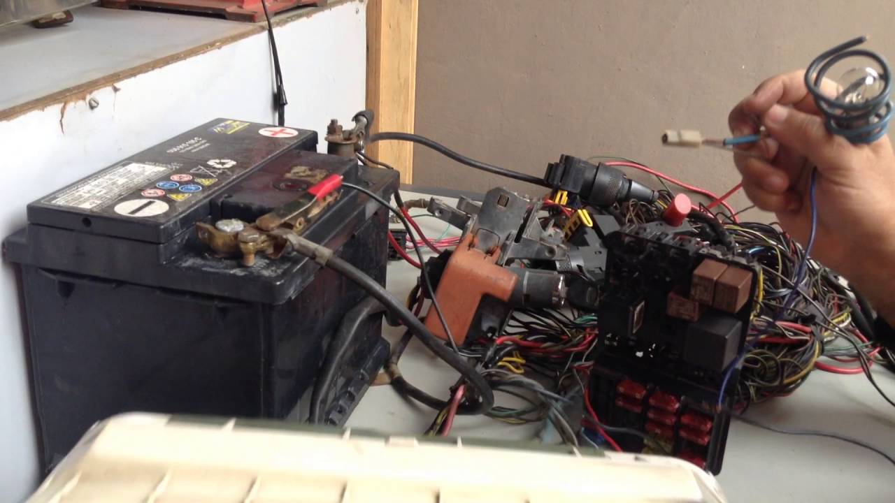 Mendonça - elétrica do ESCORT . 15/ marcador de temperatura e combustível , teste básico.