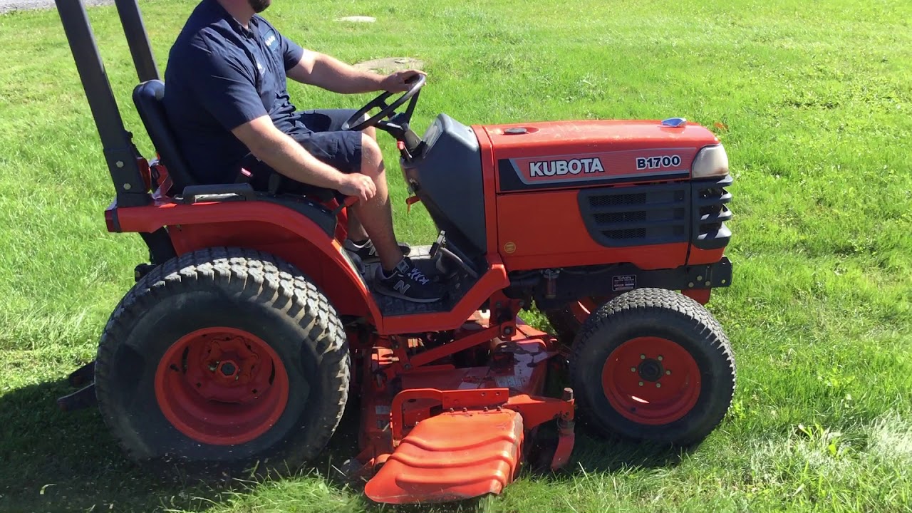 Kubota Tractor With Belly Mower