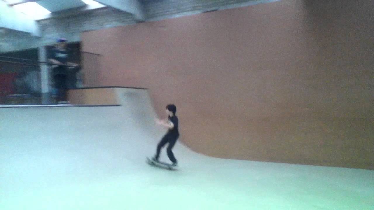 drop in half-pipe - YouTube