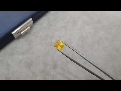 Golden yellow radiant-cut sapphire 4.35 ct, Sri Lanka Video  № 6