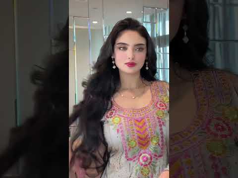 حسين الجسمي من حقها تغتر حيل بحالها ياما احترست م ن الغرام وما احترس قلب تعل ق في طرف سلسالها