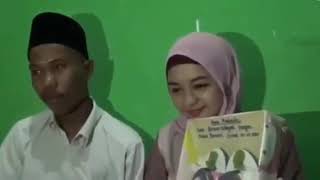 Mas kawin sandal jepit dan segelas air putih