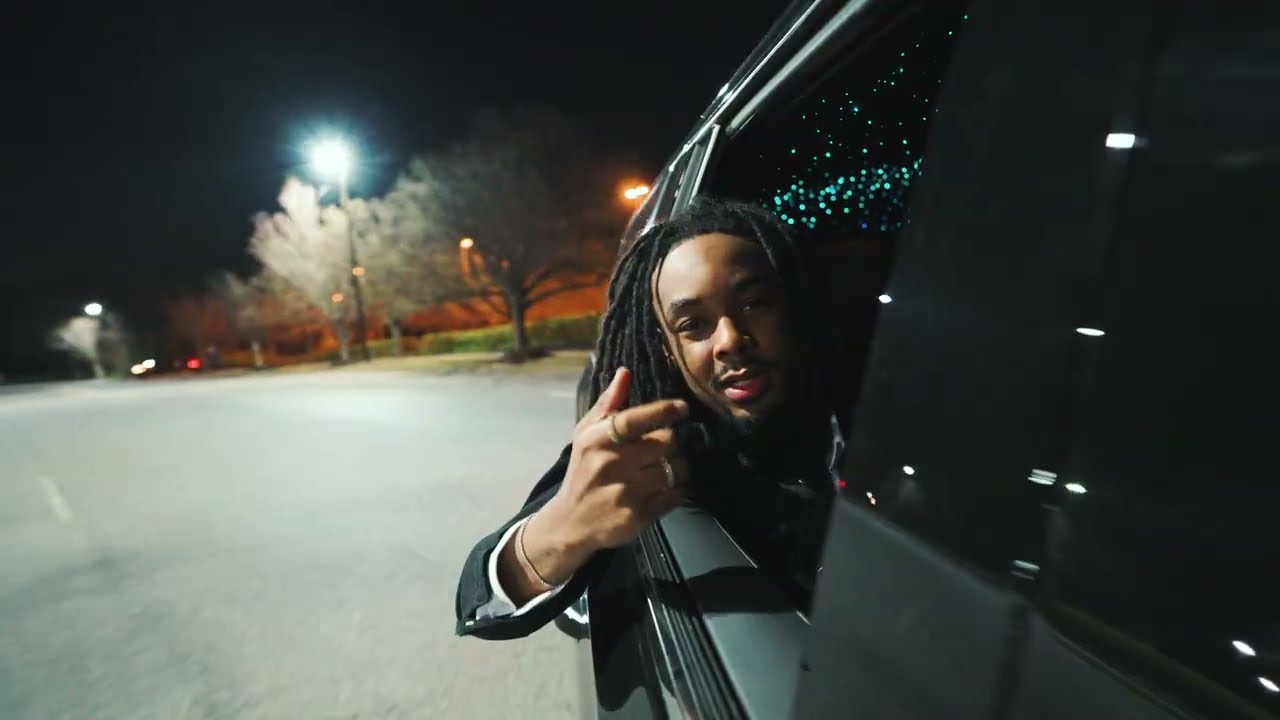 Watch Dipo! - clappin! (Visualizer) on YouTube Watch Dipo! - clappin! (Visualizer) on YouTube